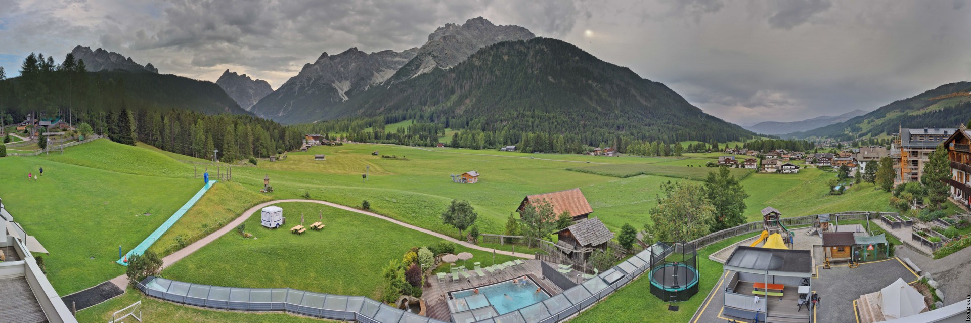 Archiv Foto Webcam Family Resort Rainer im Bergdorf Sexten
