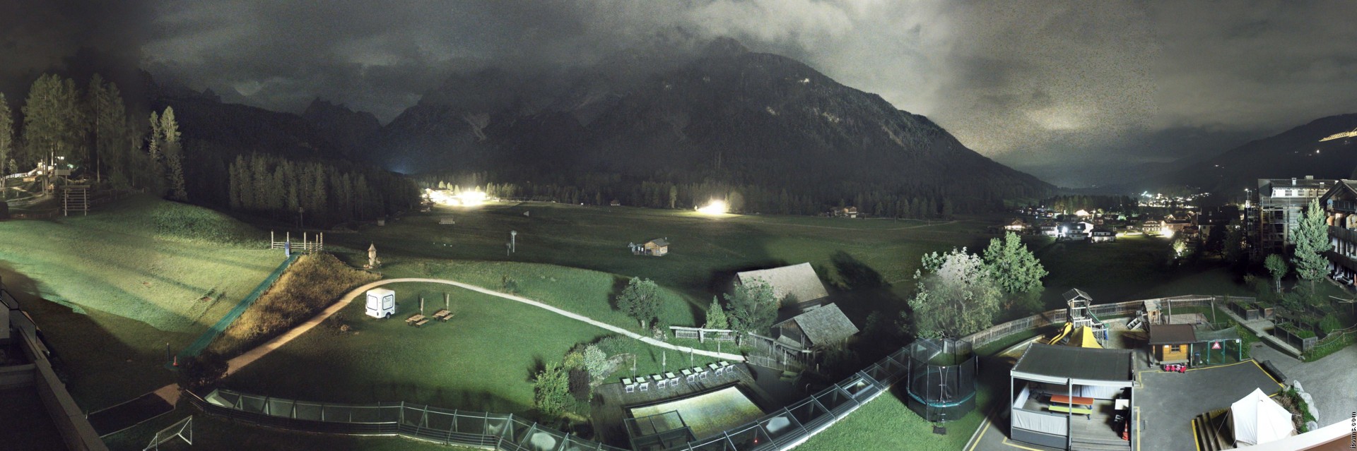 Archived image Webcam Family Resort Rainer, South Tyrol