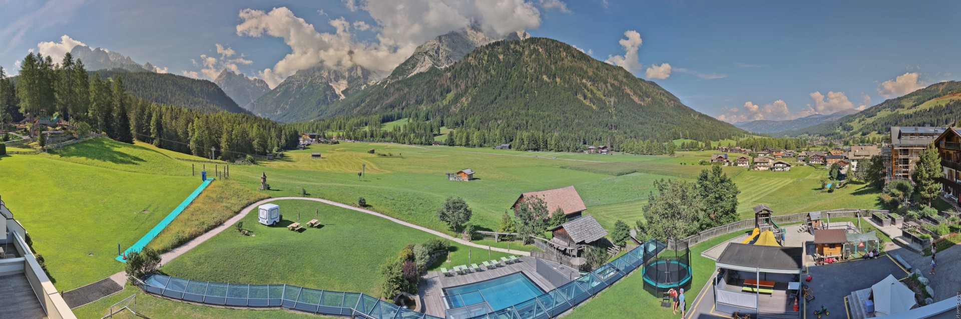 Archived image Webcam Family Resort Rainer, South Tyrol