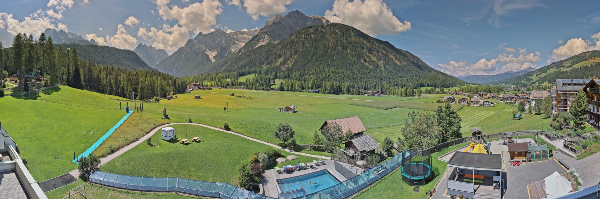 Archived image Webcam Family Resort Rainer, South Tyrol