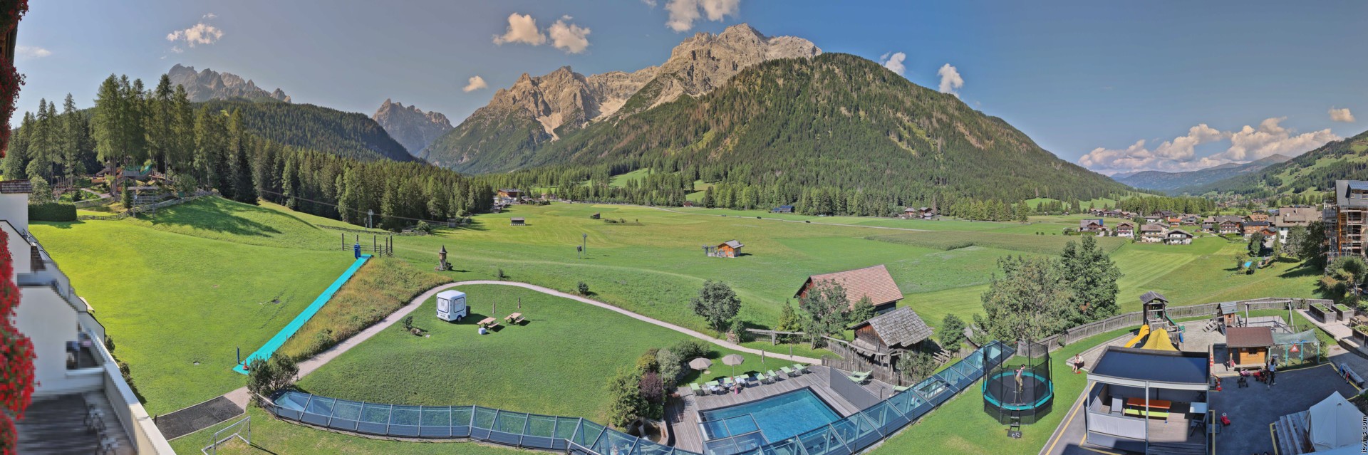 Archiv Foto Webcam Family Resort Rainer im Bergdorf Sexten