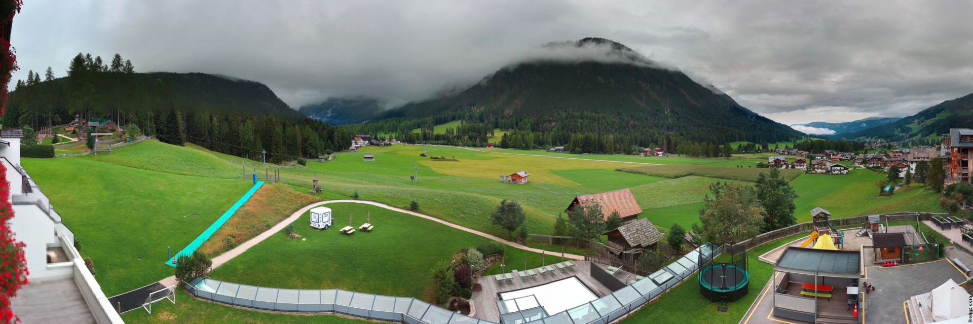 Archiv Foto Webcam Family Resort Rainer im Bergdorf Sexten