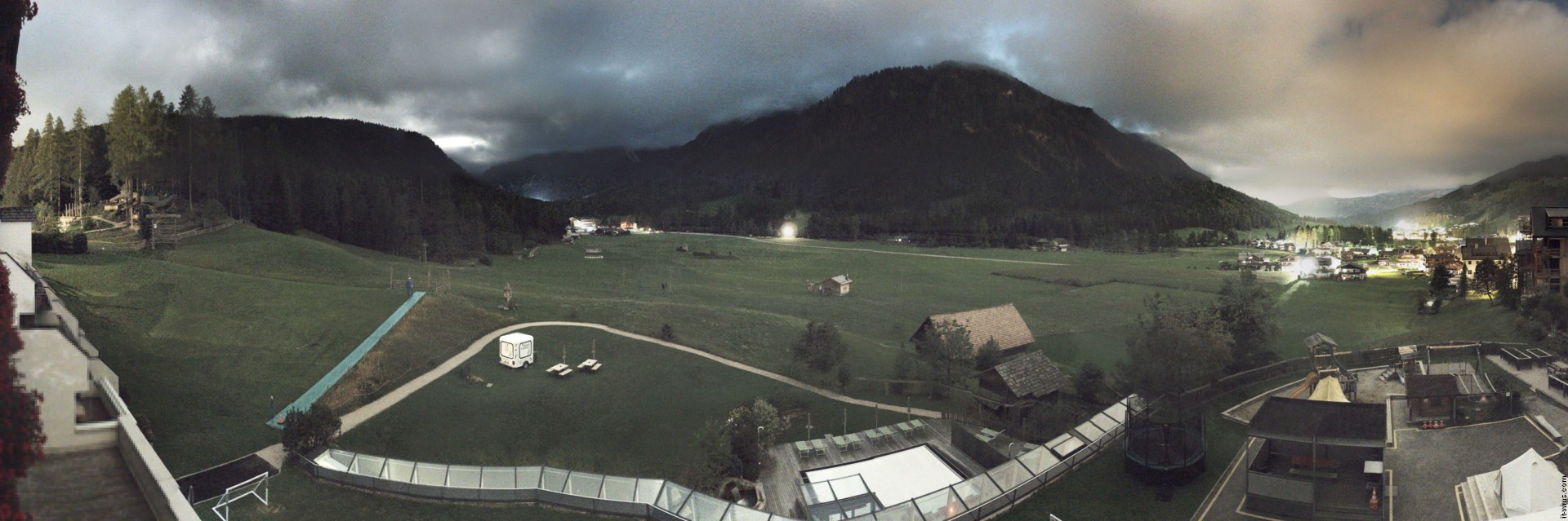 Archived image Webcam Family Resort Rainer, South Tyrol