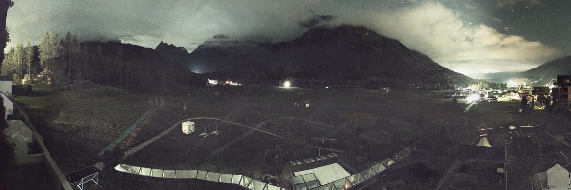 Archived image Webcam Family Resort Rainer, South Tyrol