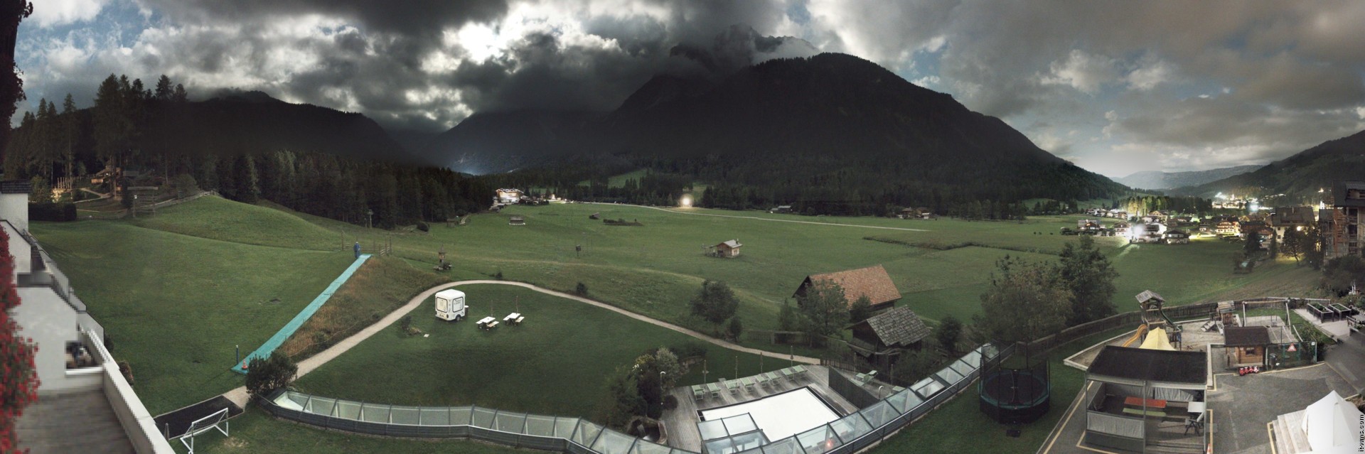 Archiv Foto Webcam Family Resort Rainer im Bergdorf Sexten