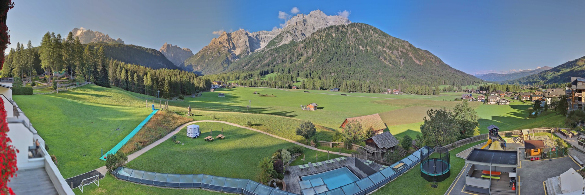 Archiv Foto Webcam Family Resort Rainer im Bergdorf Sexten