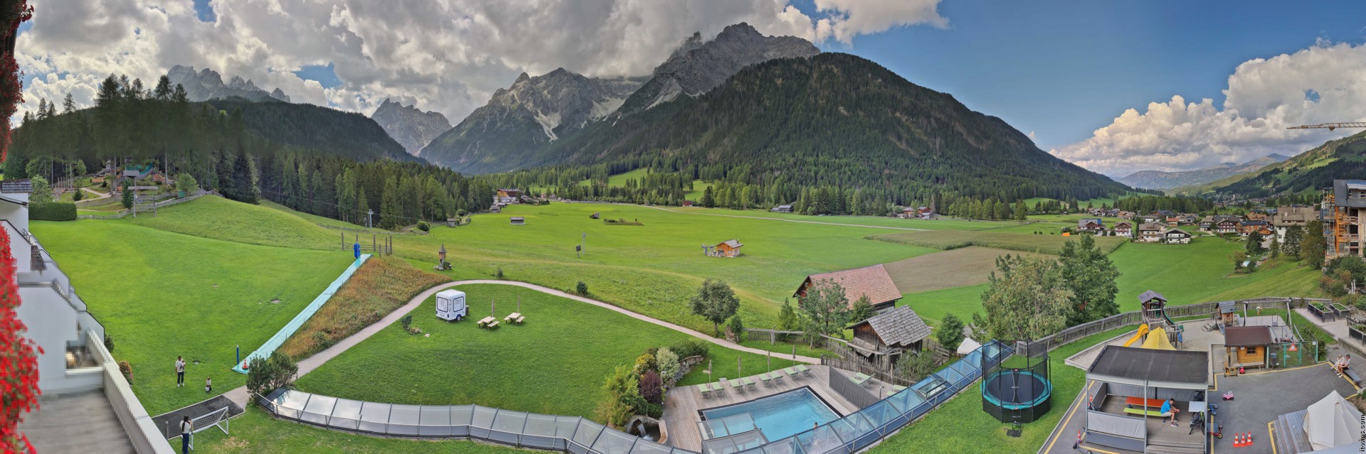 Archiv Foto Webcam Family Resort Rainer im Bergdorf Sexten