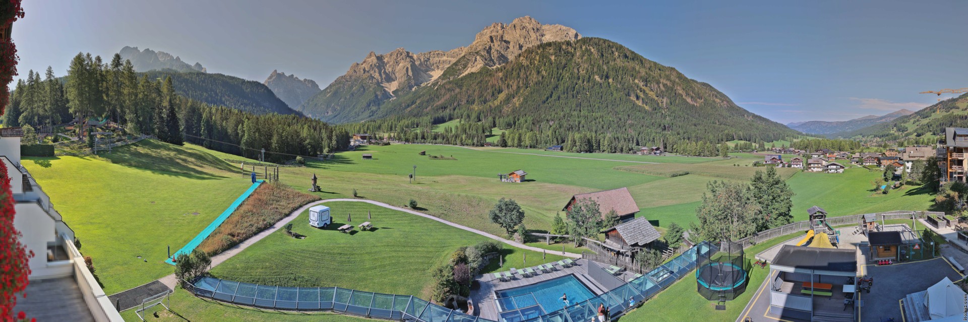 Archiv Foto Webcam Family Resort Rainer im Bergdorf Sexten