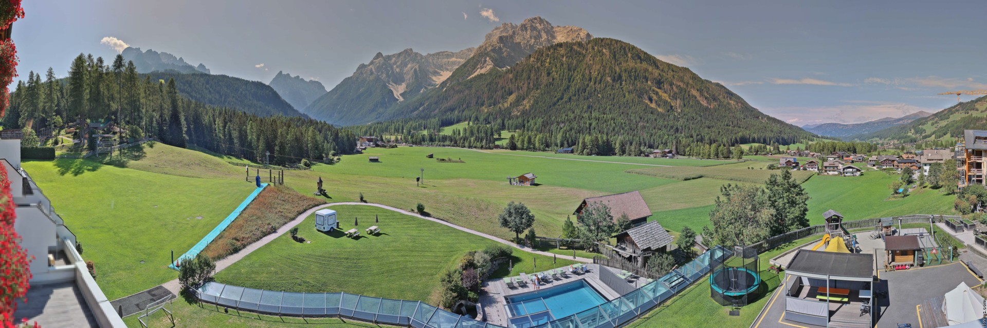Archiv Foto Webcam Family Resort Rainer im Bergdorf Sexten