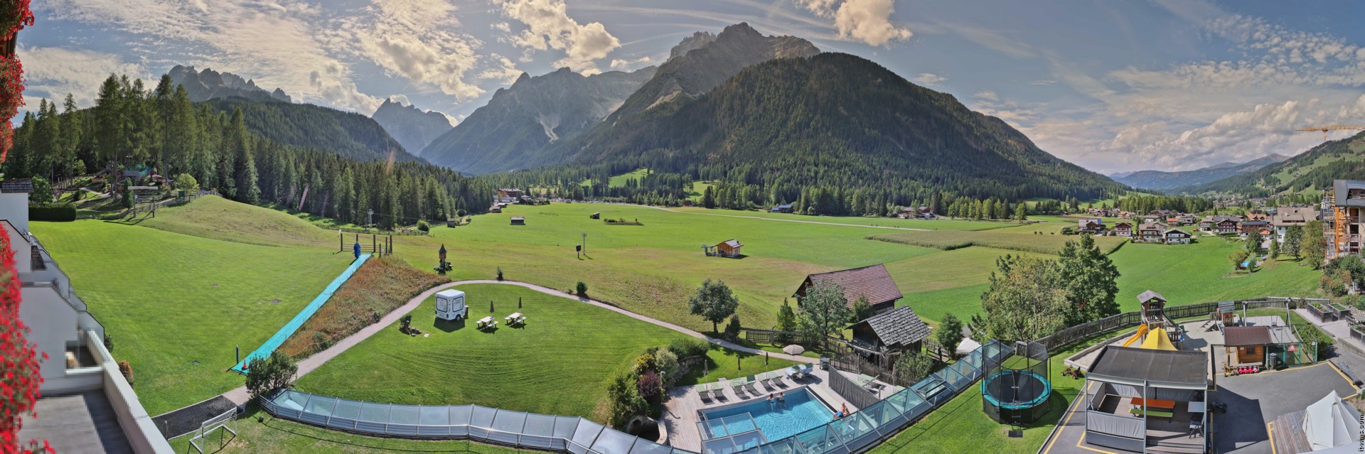 Archiv Foto Webcam Family Resort Rainer im Bergdorf Sexten