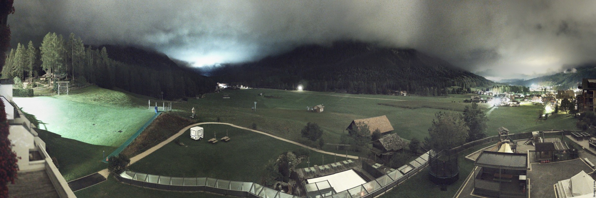 Archiv Foto Webcam Family Resort Rainer im Bergdorf Sexten