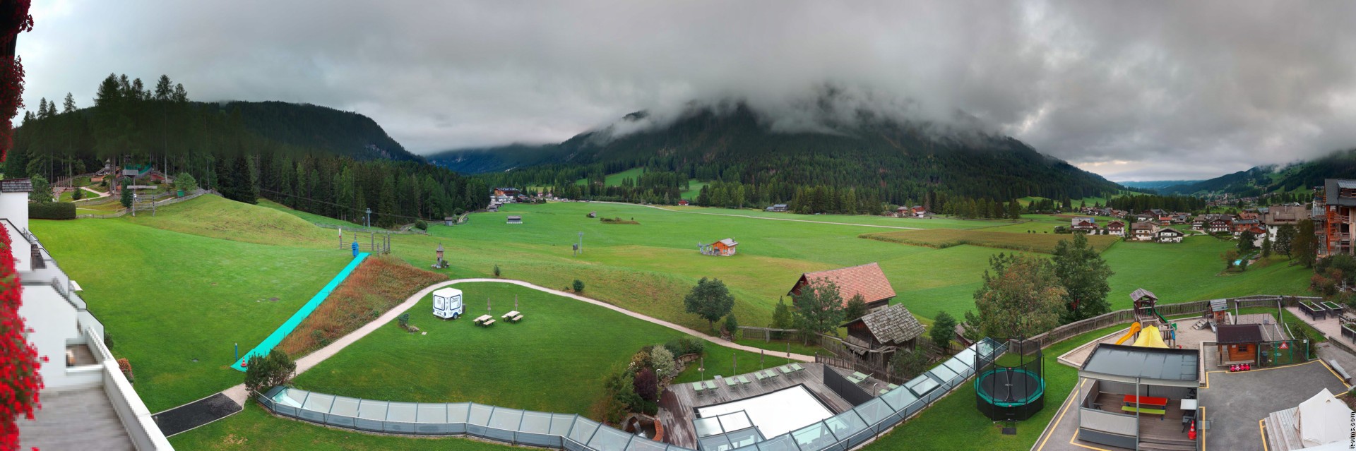 Archiv Foto Webcam Family Resort Rainer im Bergdorf Sexten