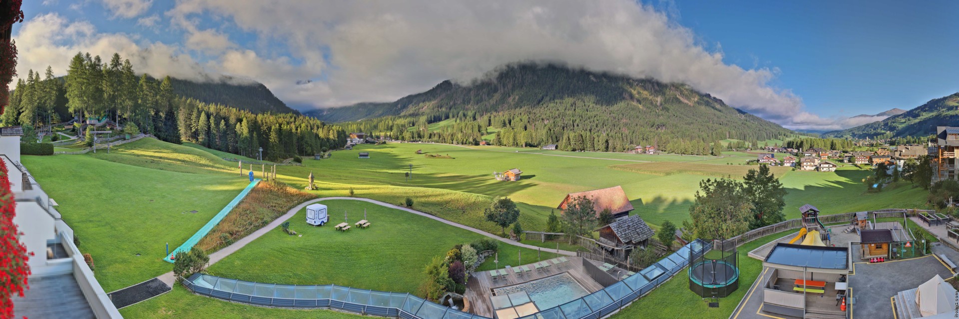 Archiv Foto Webcam Family Resort Rainer im Bergdorf Sexten