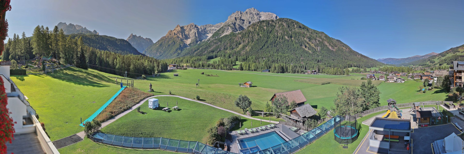 Archiv Foto Webcam Family Resort Rainer im Bergdorf Sexten