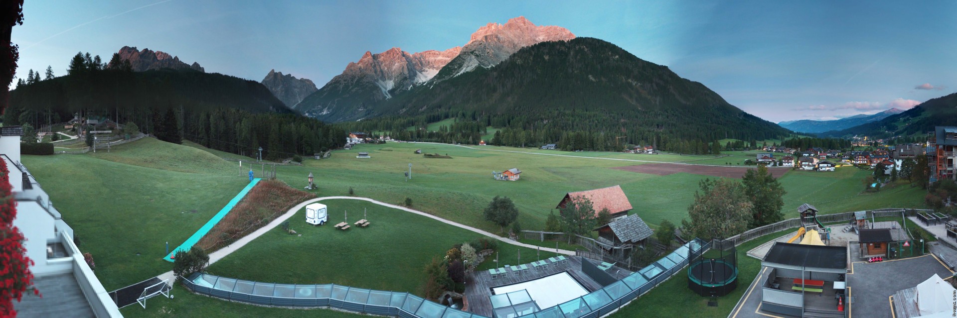 Archived image Webcam Family Resort Rainer, South Tyrol