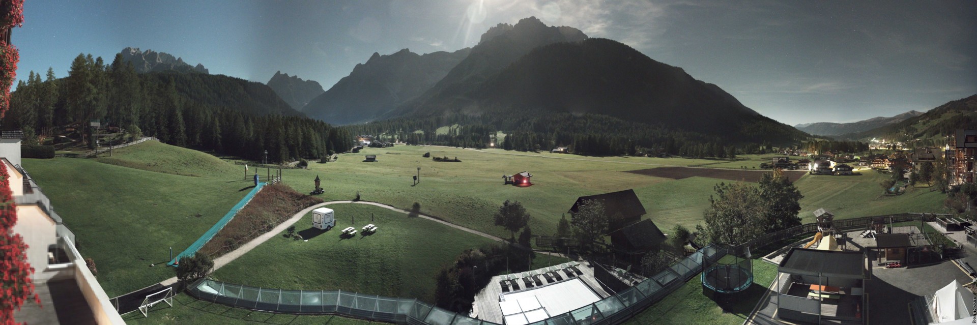 Archiv Foto Webcam Family Resort Rainer im Bergdorf Sexten