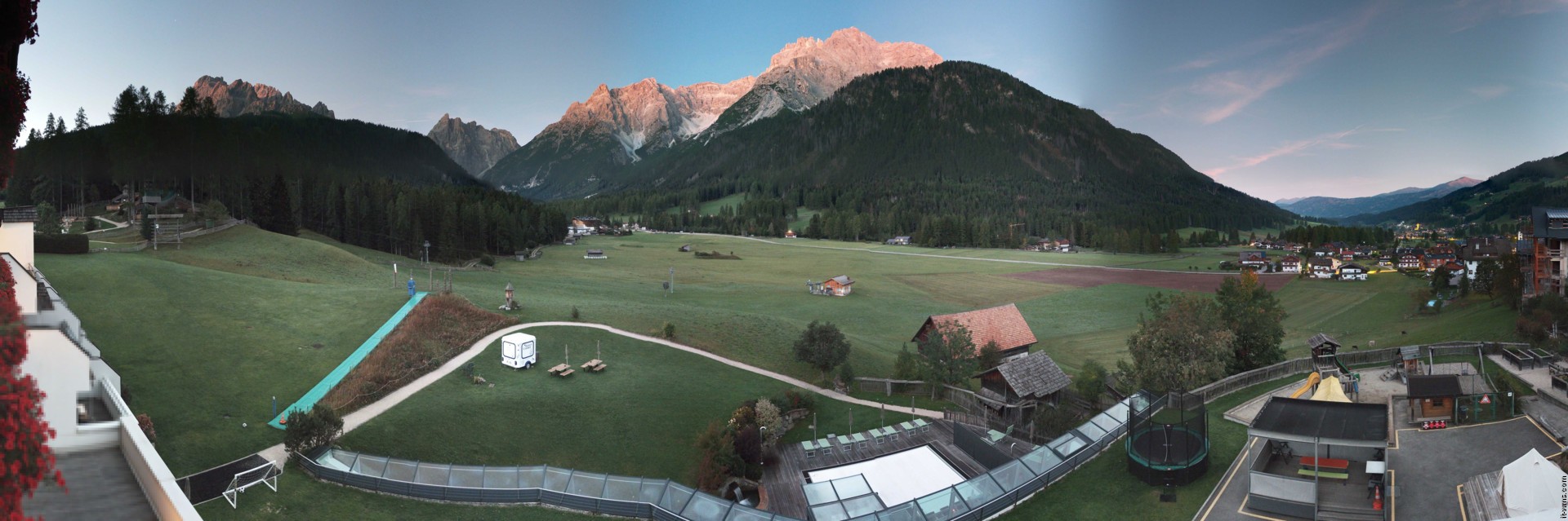 Archiv Foto Webcam Family Resort Rainer im Bergdorf Sexten