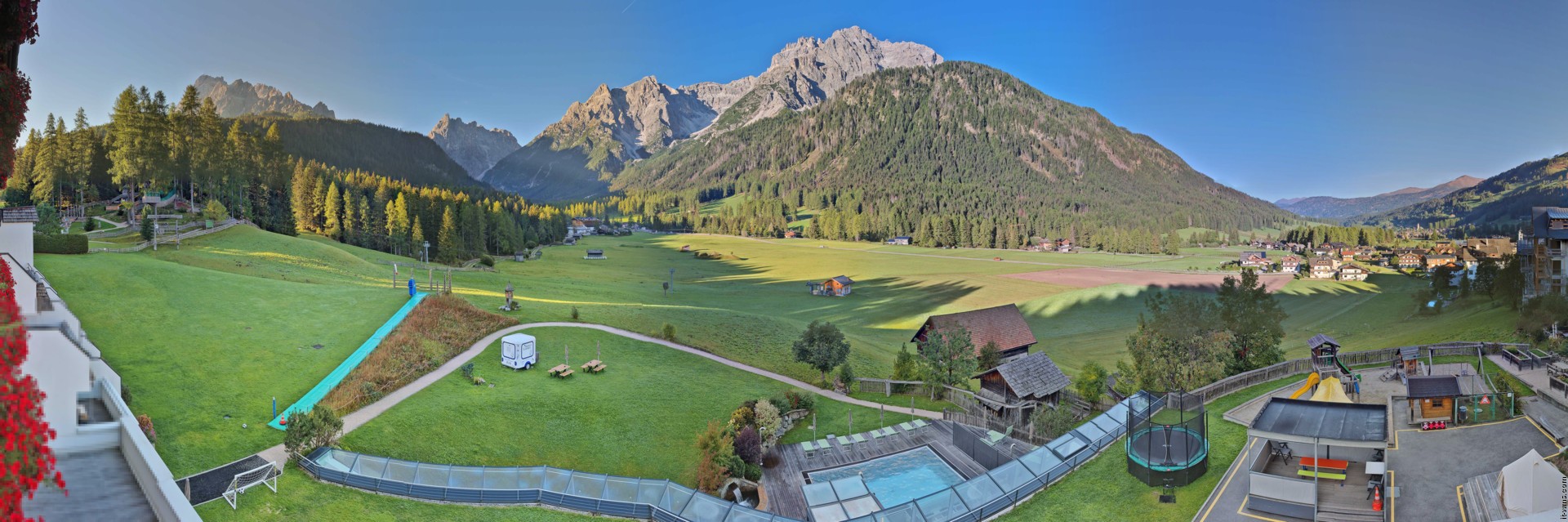 Archiv Foto Webcam Family Resort Rainer im Bergdorf Sexten