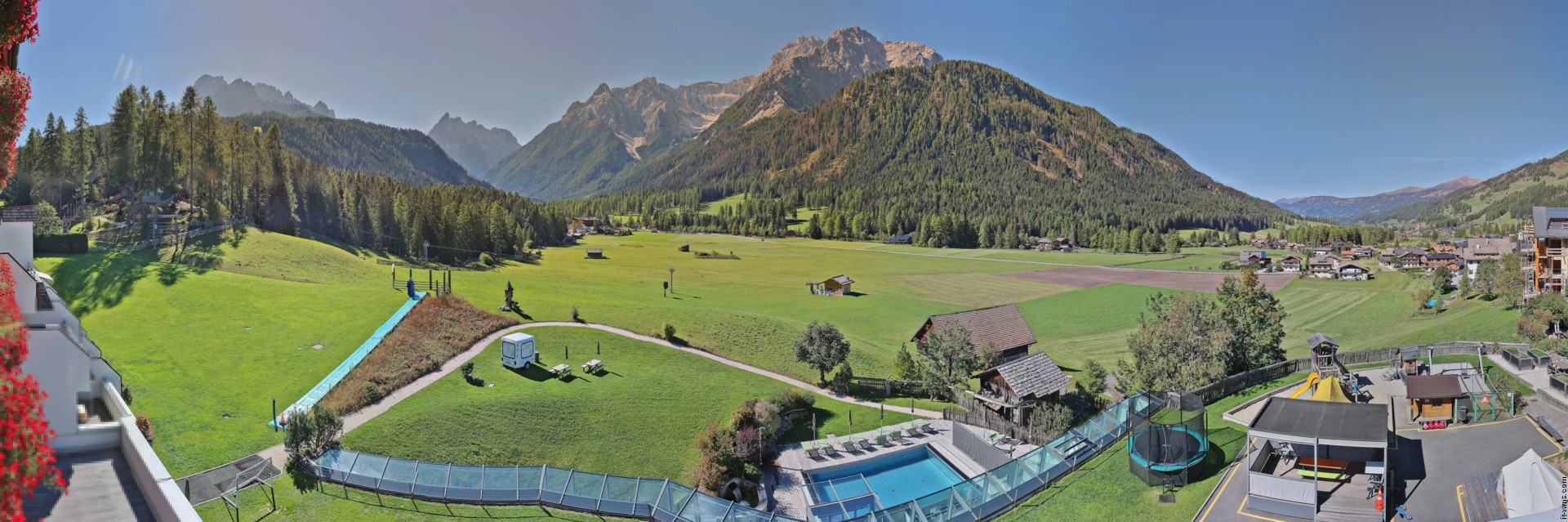 Archiv Foto Webcam Family Resort Rainer im Bergdorf Sexten