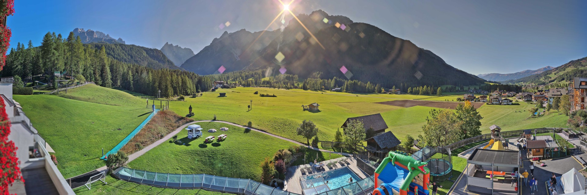 Archiv Foto Webcam Family Resort Rainer im Bergdorf Sexten