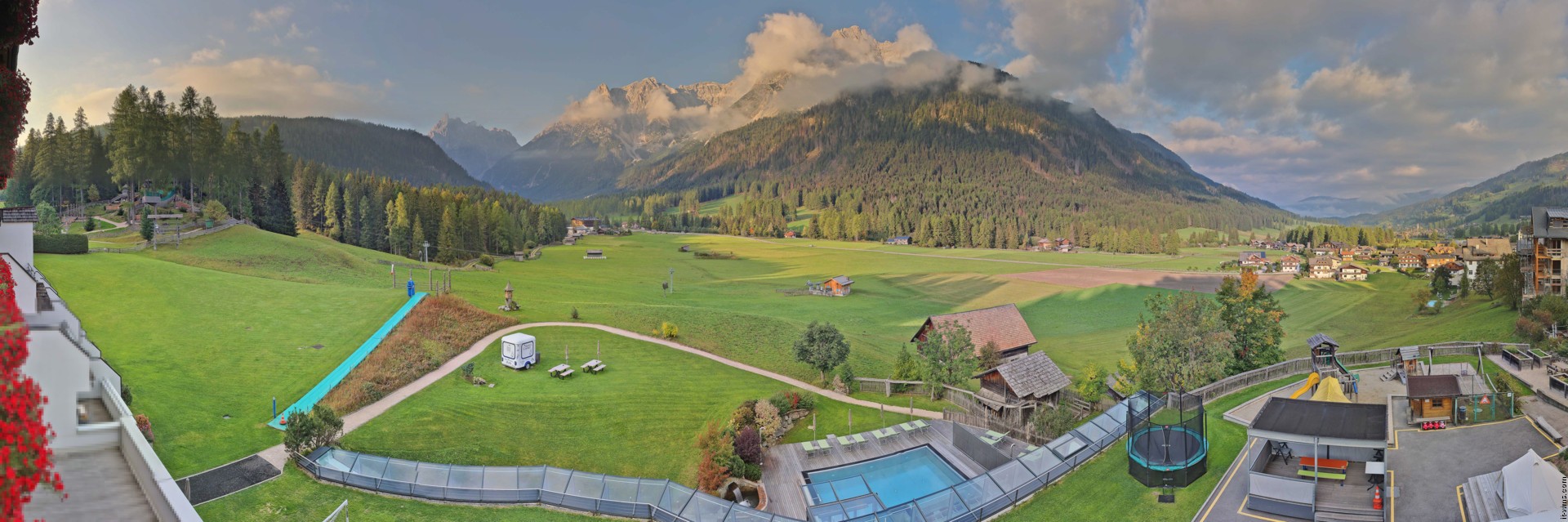 Archiv Foto Webcam Family Resort Rainer im Bergdorf Sexten