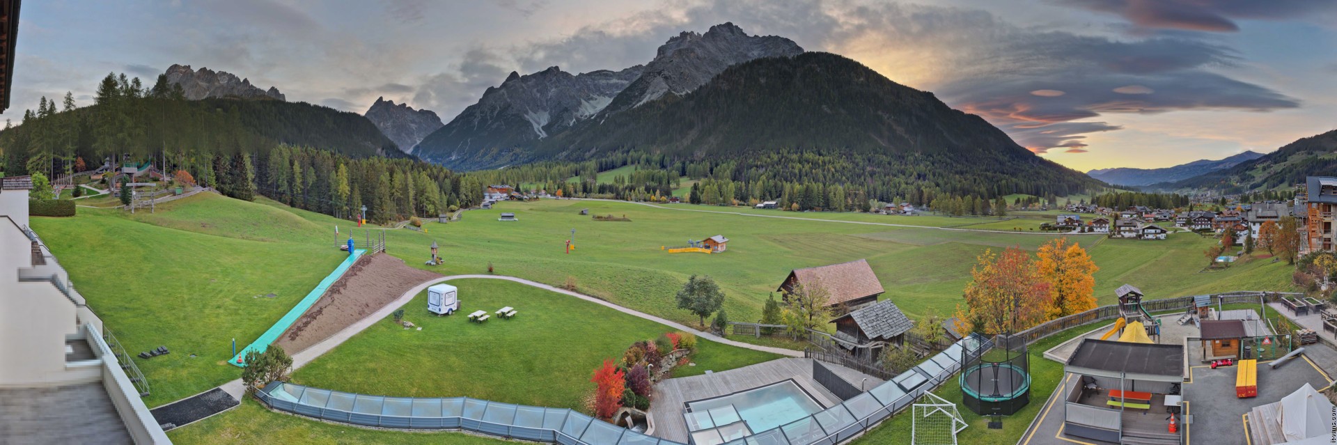 Archiv Foto Webcam Family Resort Rainer im Bergdorf Sexten