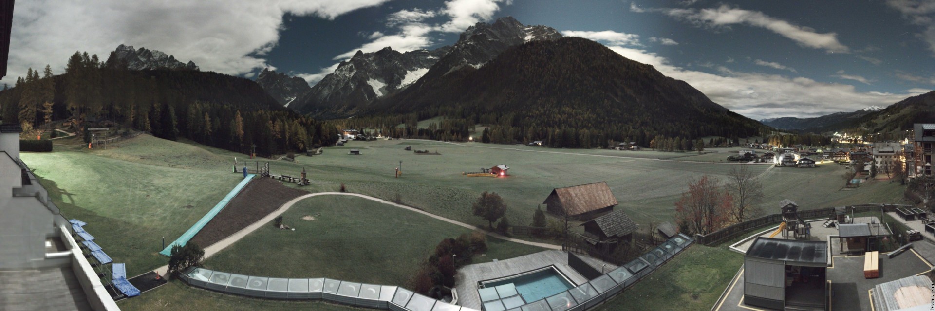 Archived image Webcam Family Resort Rainer, South Tyrol