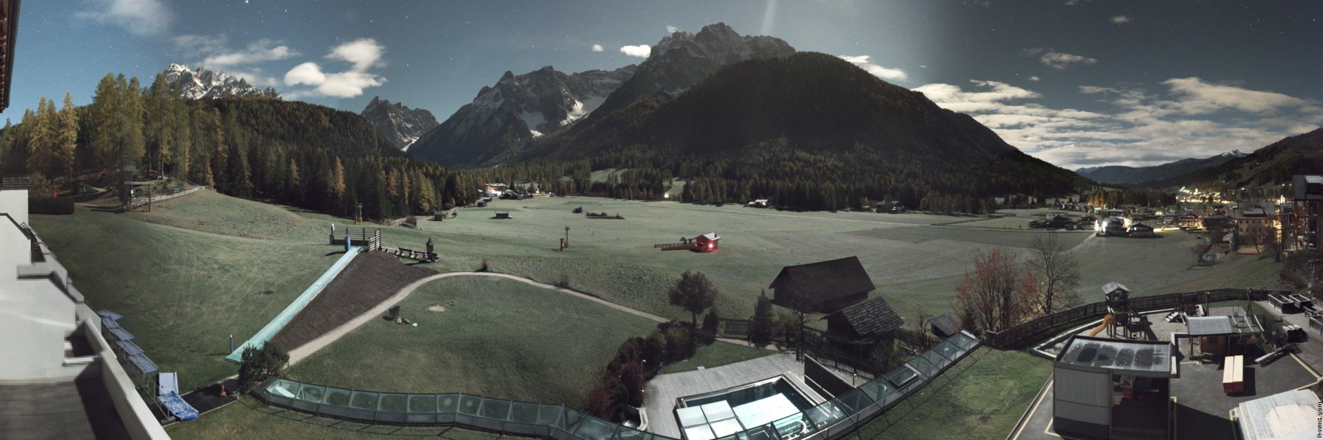 Archived image Webcam Family Resort Rainer, South Tyrol