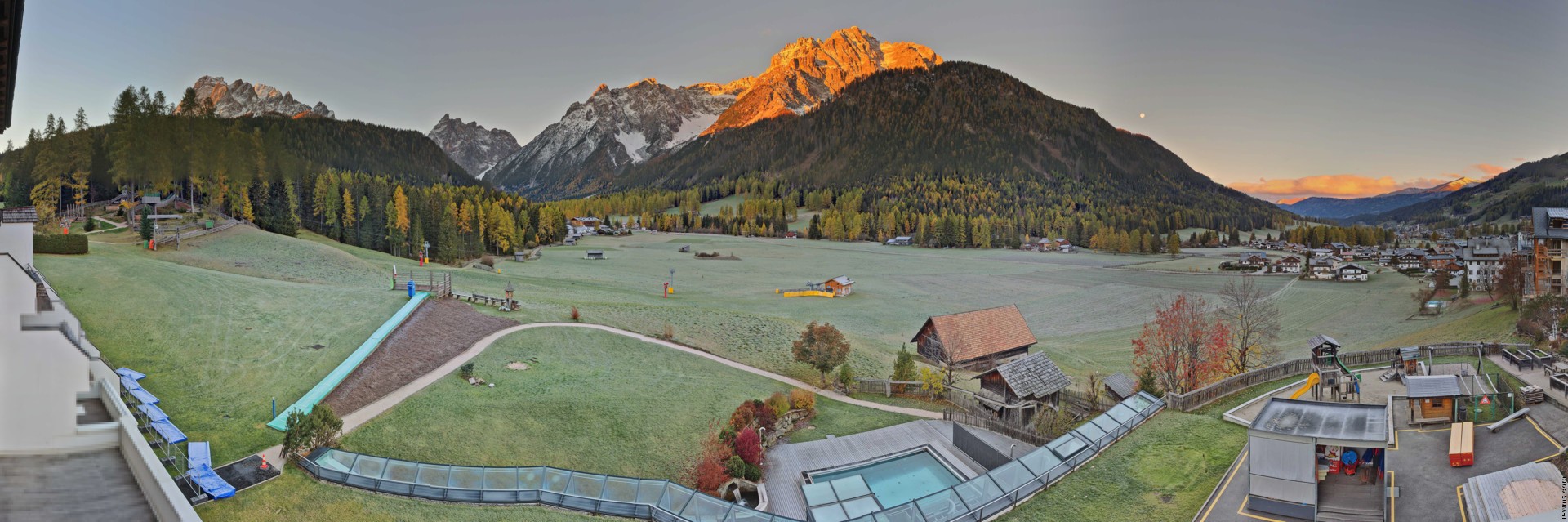 Archived image Webcam Family Resort Rainer, South Tyrol