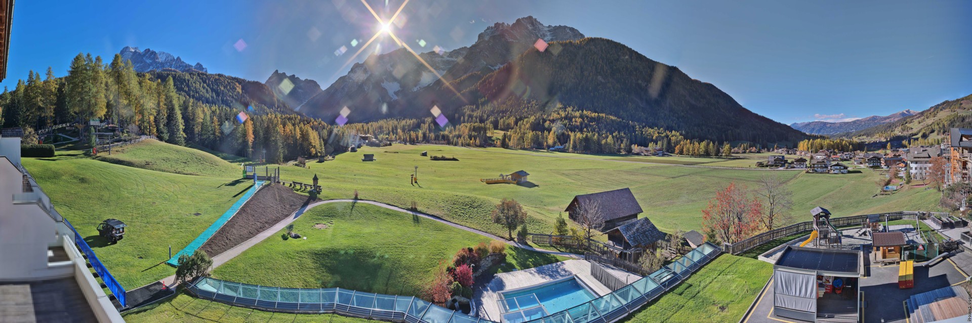 Archived image Webcam Family Resort Rainer, South Tyrol