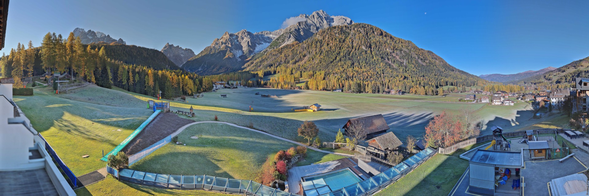Archived image Webcam Family Resort Rainer, South Tyrol
