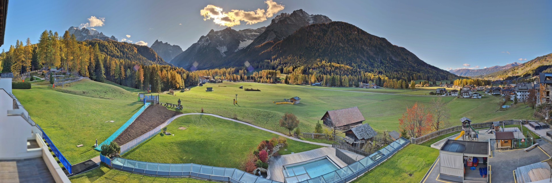 Archived image Webcam Family Resort Rainer, South Tyrol