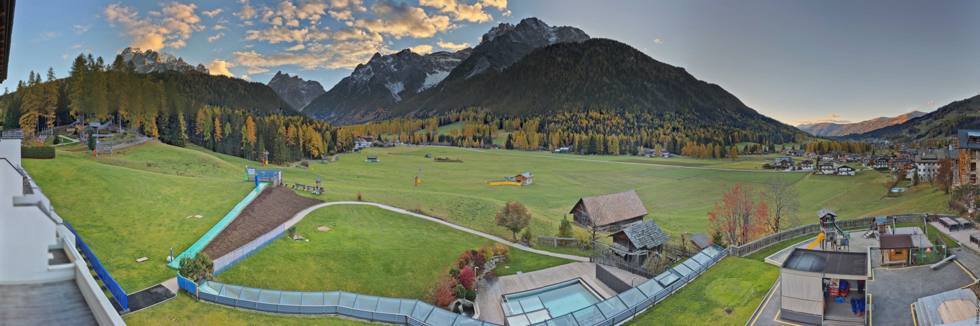 Archived image Webcam Family Resort Rainer, South Tyrol