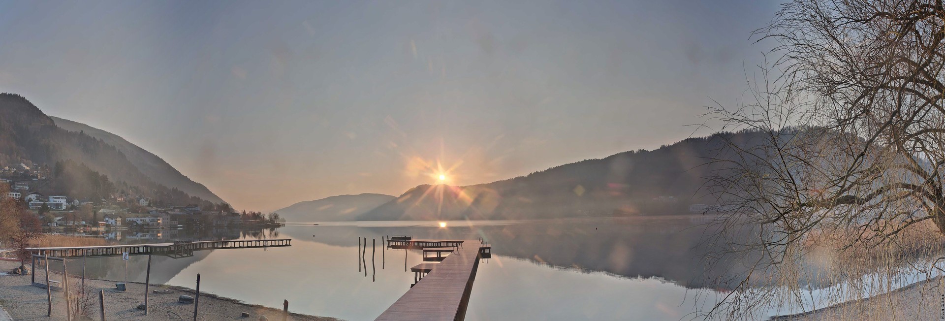 Archived image Webcam Lake Ossiacher See, Annenheim