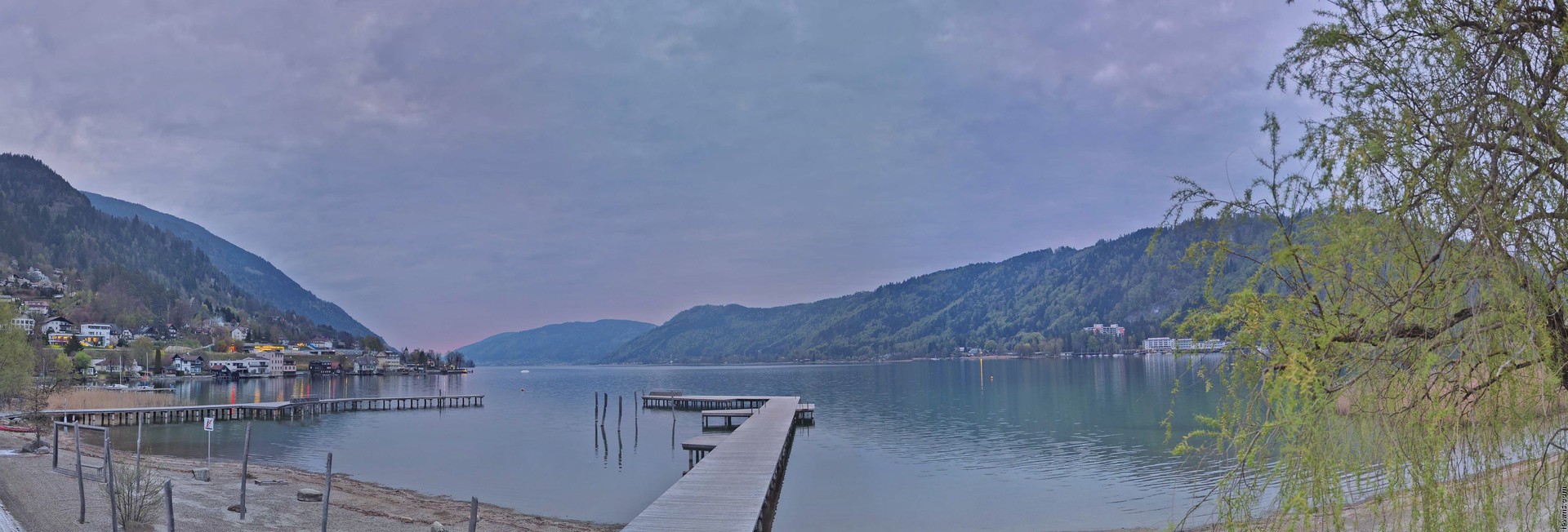 Archived image Webcam Lake Ossiacher See, Annenheim