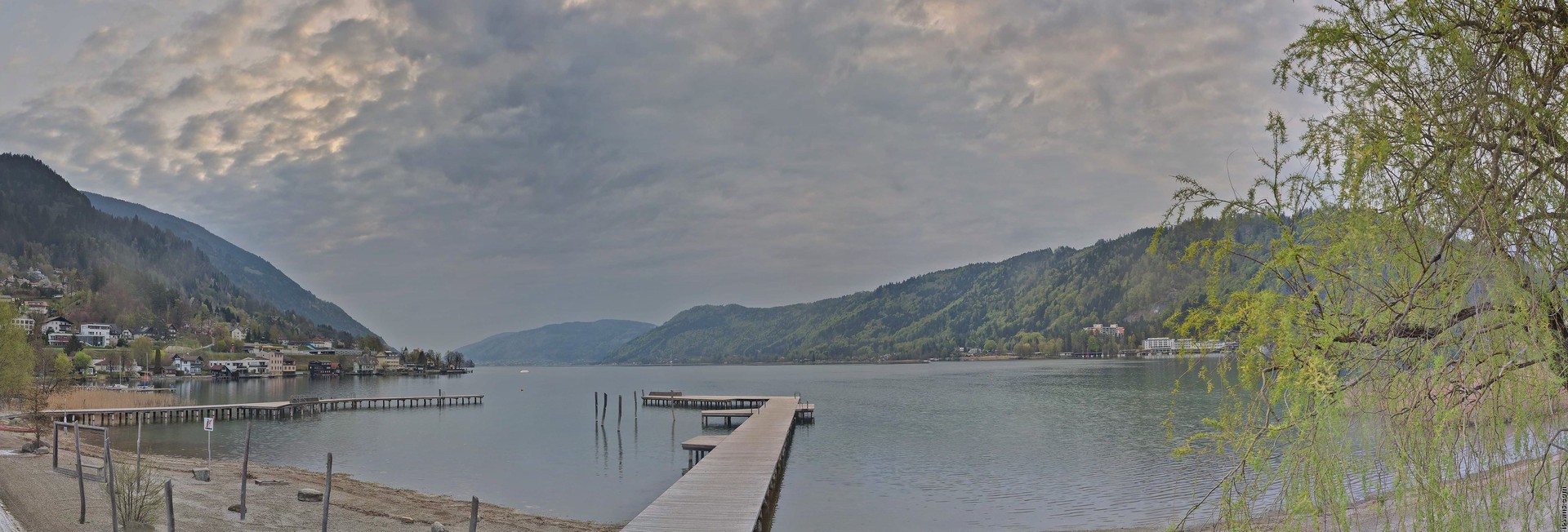 Archived image Webcam Lake Ossiacher See, Annenheim