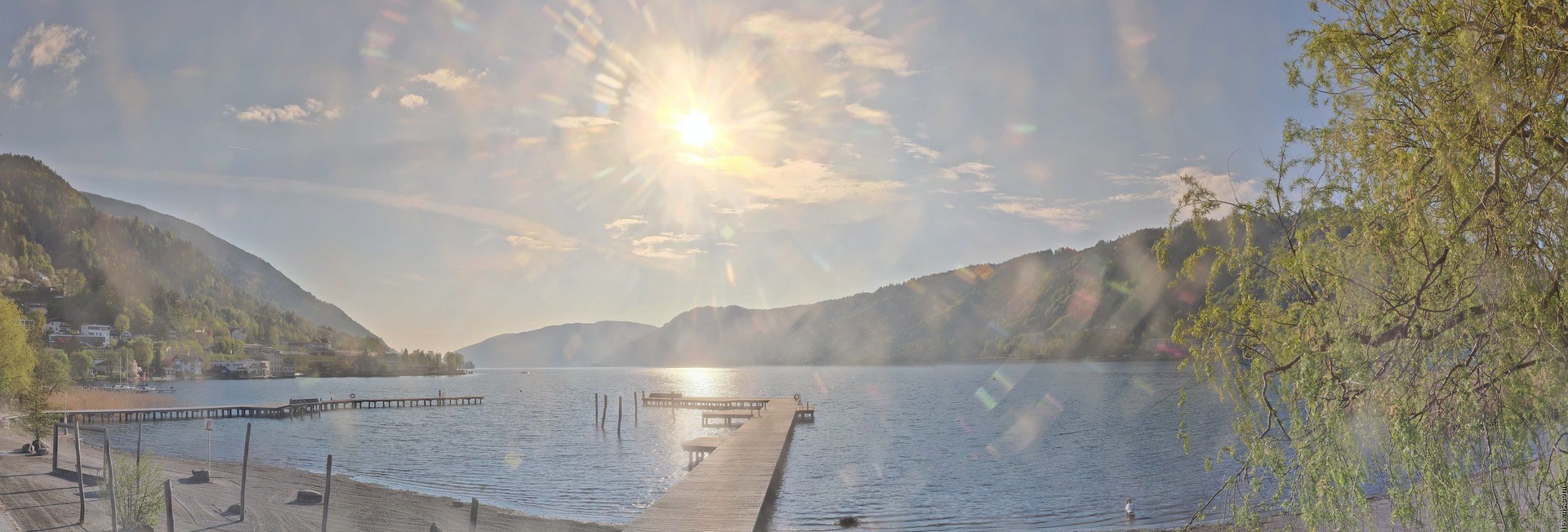 Archived image Webcam Lake Ossiacher See, Annenheim