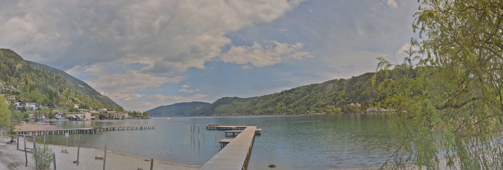 Archived image Webcam Lake Ossiacher See, Annenheim