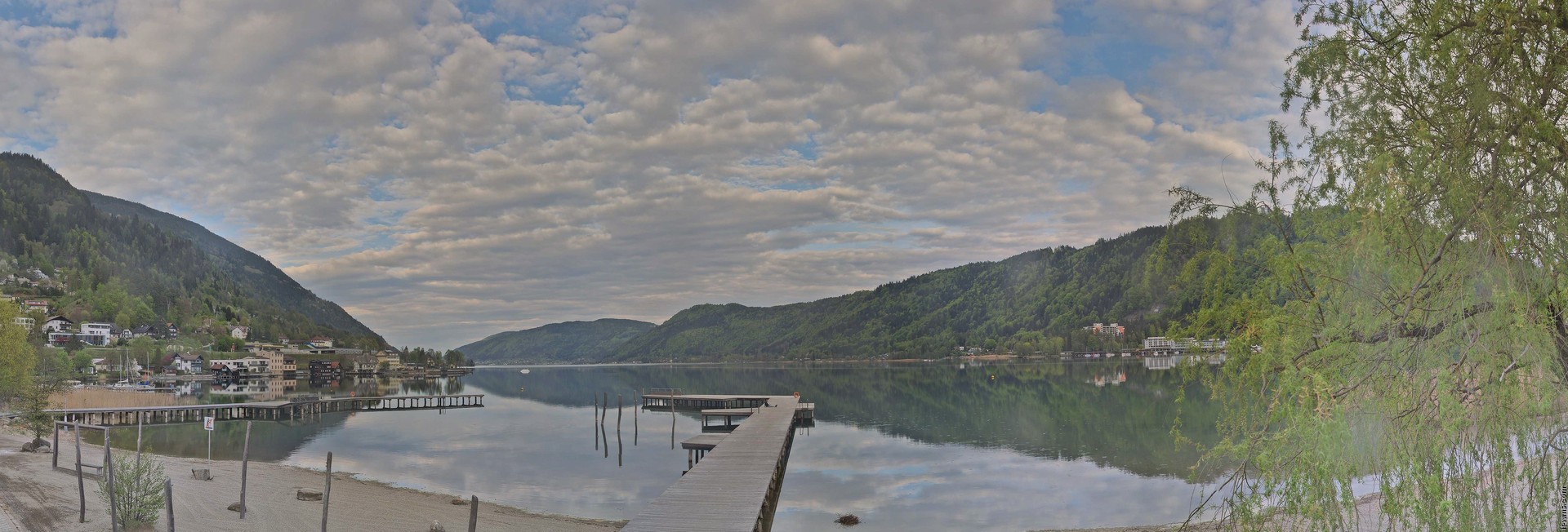 Archived image Webcam Lake Ossiacher See, Annenheim