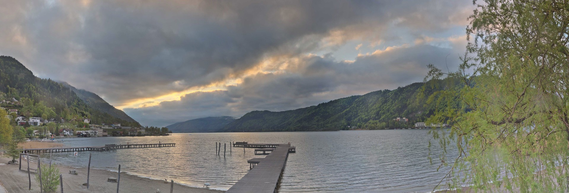 Archived image Webcam Lake Ossiacher See, Annenheim