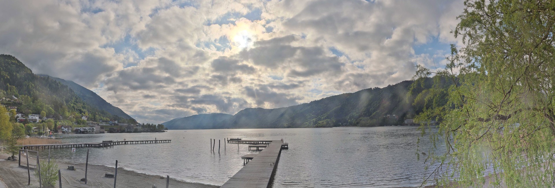 Archived image Webcam Lake Ossiacher See, Annenheim