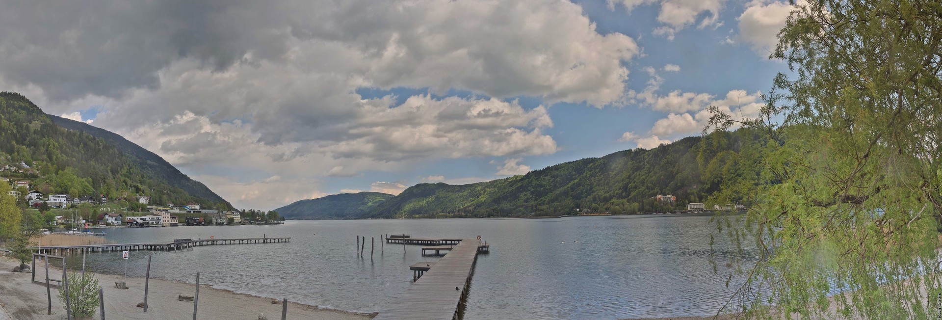 Archived image Webcam Lake Ossiacher See, Annenheim