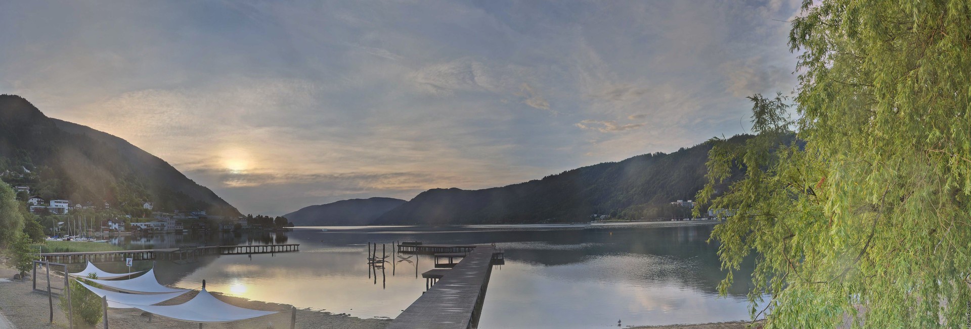Archived image Webcam Lake Ossiacher See, Annenheim