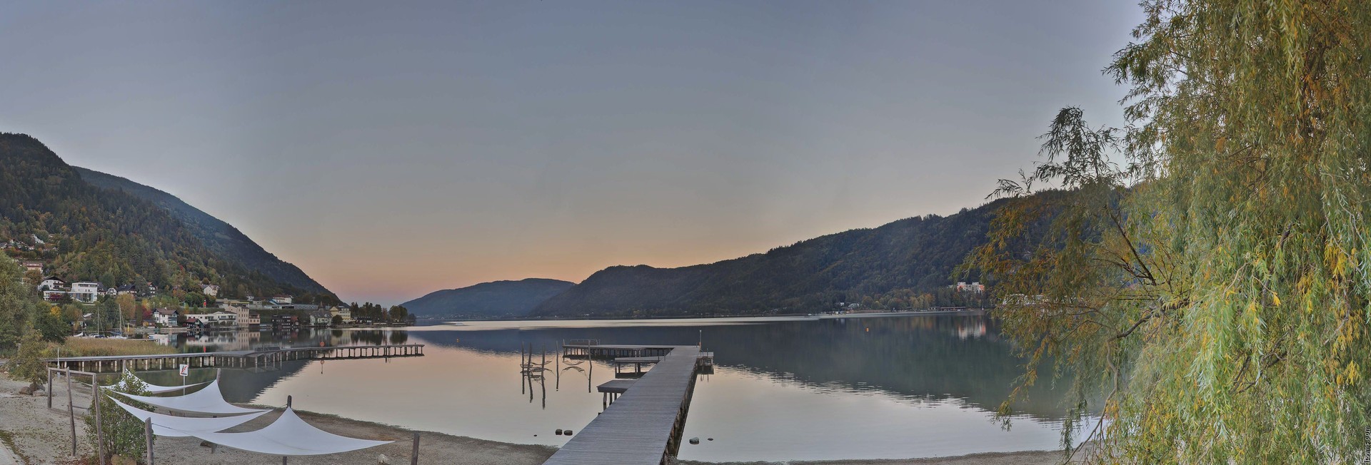 Archived image Webcam Lake Ossiacher See, Annenheim