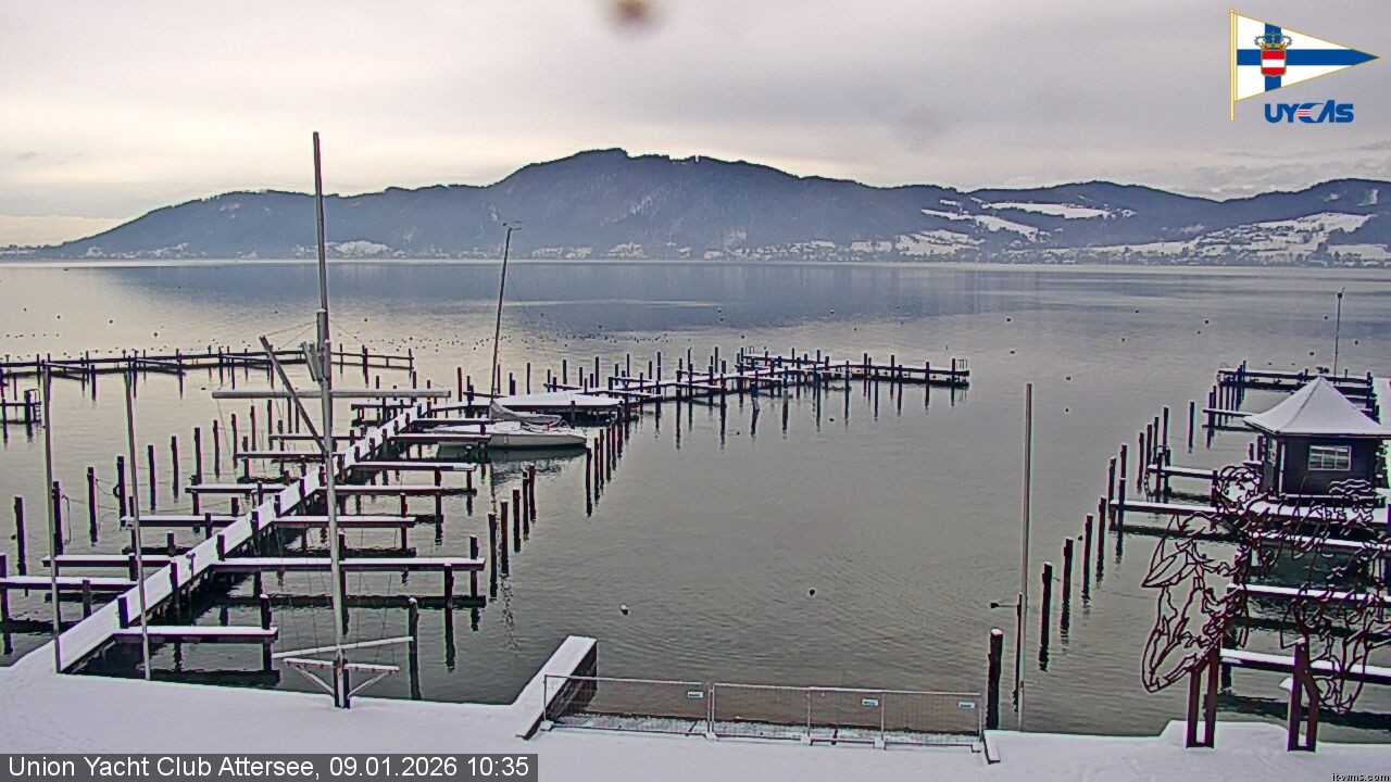 Archived image Webcam Attersee: View at Union Yacht Club