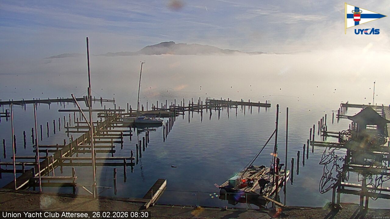 Archived image Webcam Attersee: View at Union Yacht Club