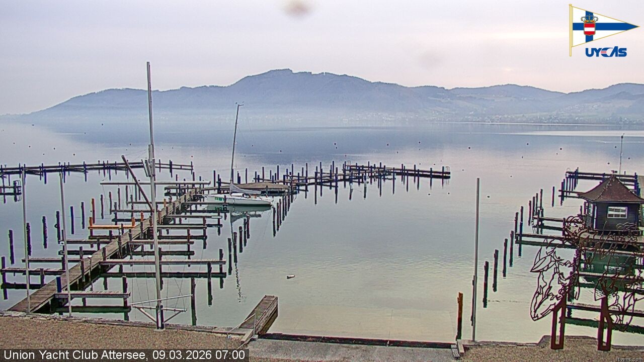 Archiv Foto Webcam Blick vom Union Yacht Club am Attersee
