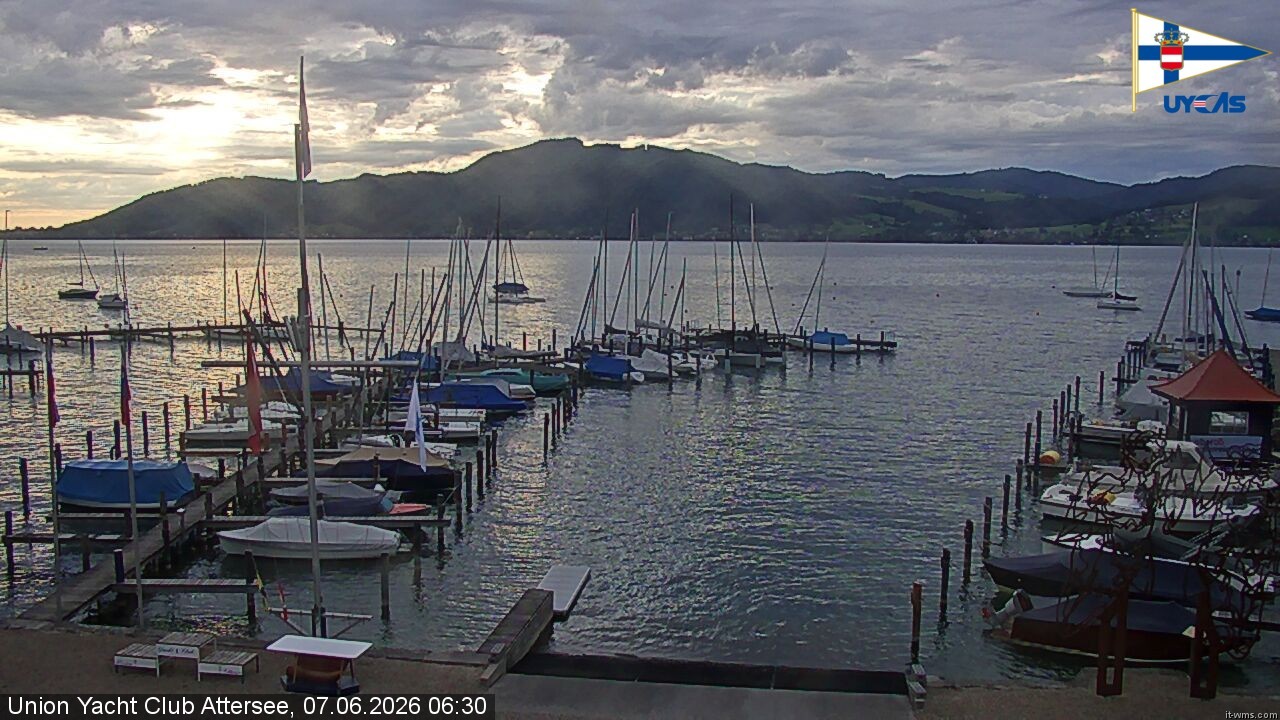 Archiv Foto Webcam Blick vom Union Yacht Club am Attersee