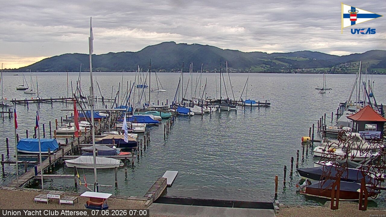 Archiv Foto Webcam Blick vom Union Yacht Club am Attersee