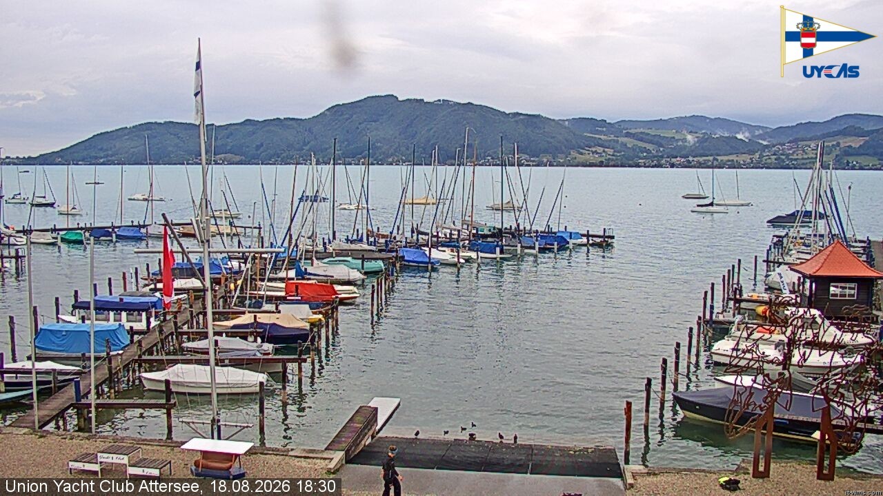 Archiv Foto Webcam Blick vom Union Yacht Club am Attersee